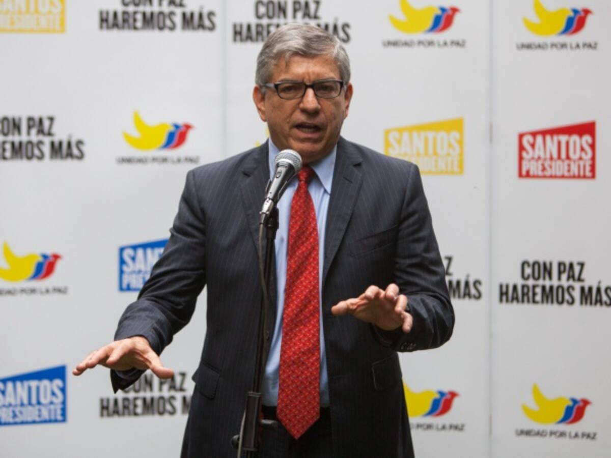 Dura arremetida de Cesar Gaviria contra Uribe, Vargas Lleras y el procurador