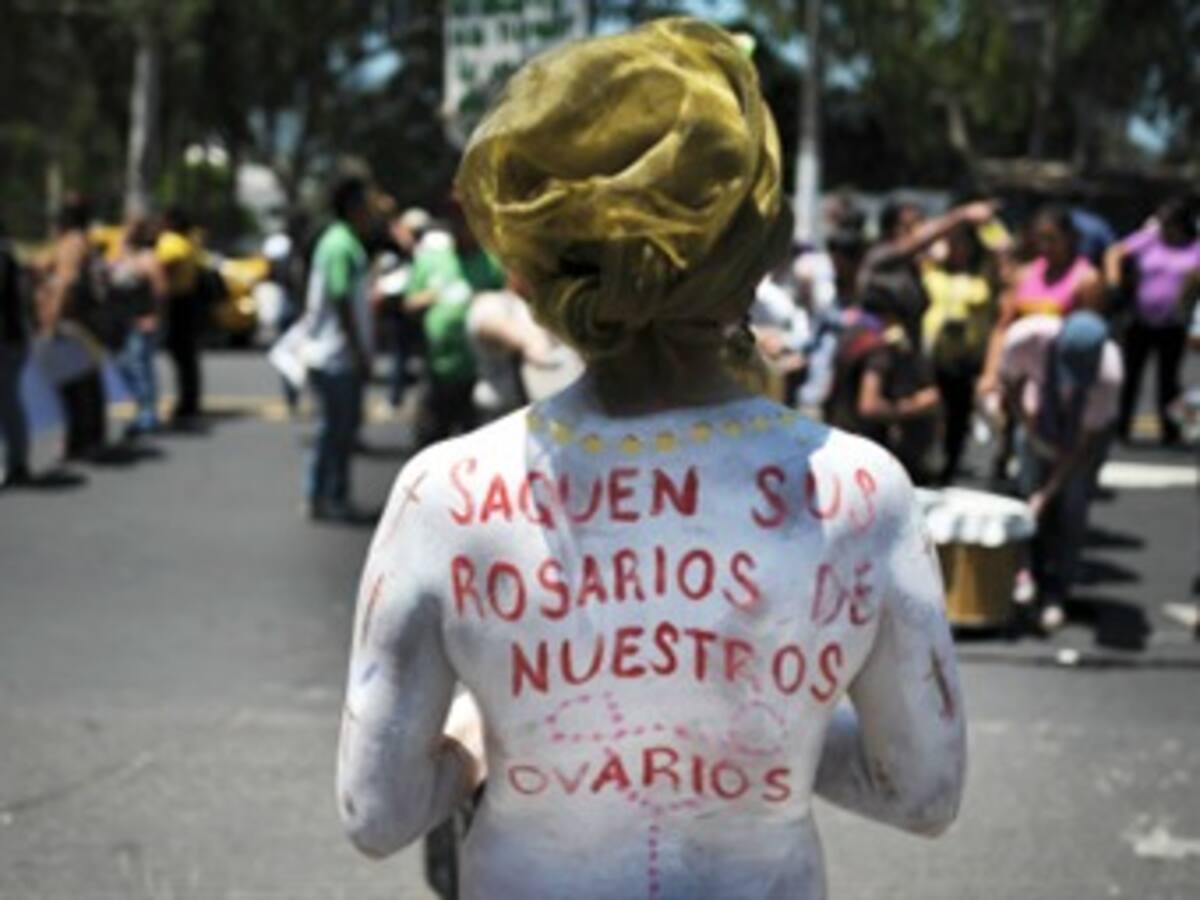 El Salvador niega aborto a mujer con riesgo de muerte