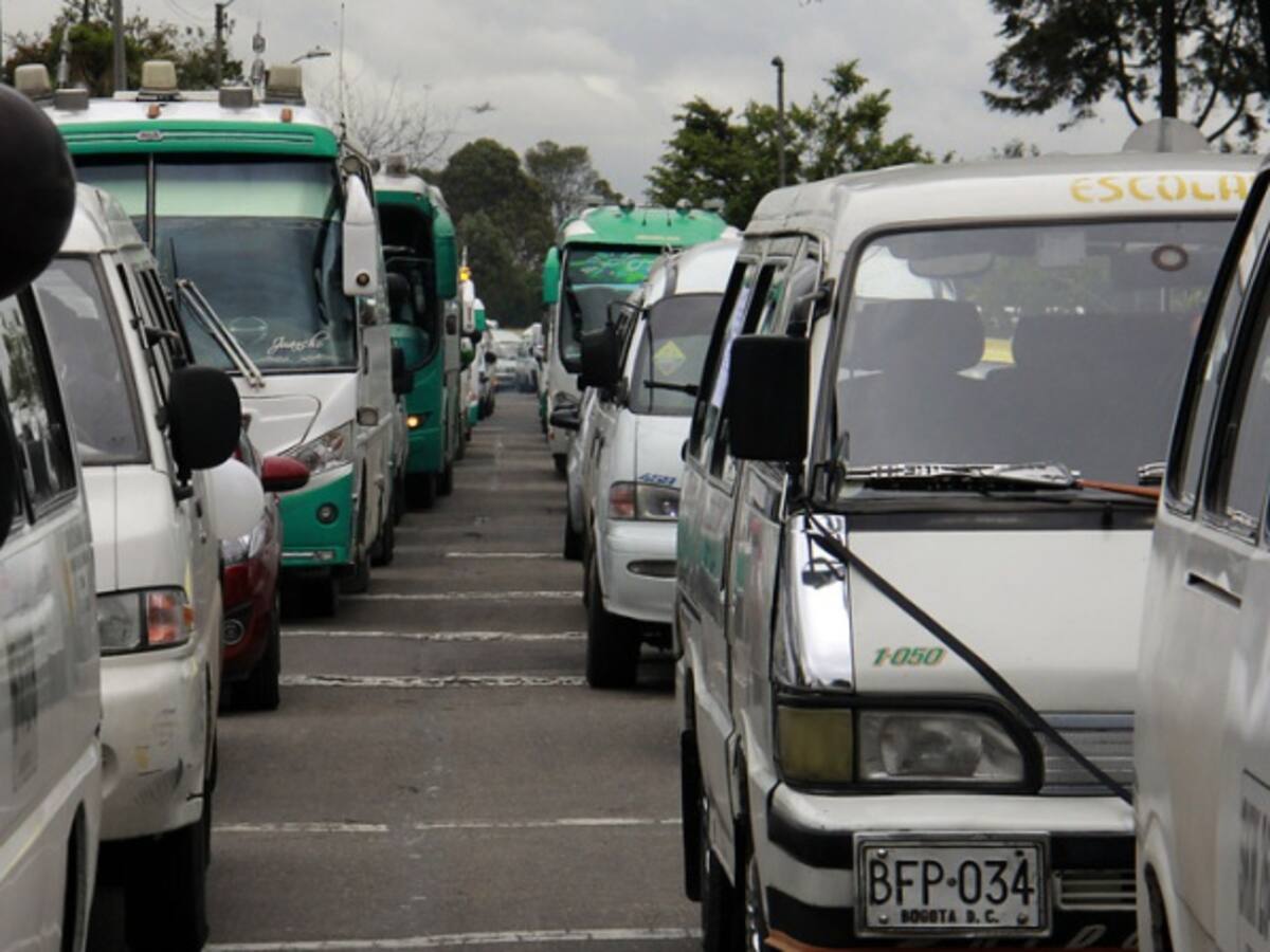 A finales de junio iniciará pico y placa para transporte especial en Bogotá