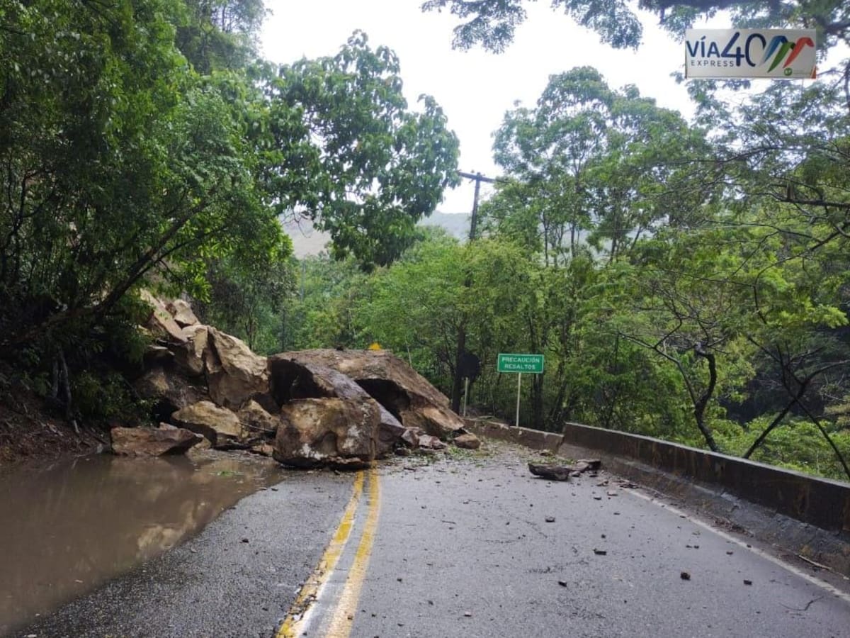 Caída de material en vía Bogotá-Girardot provoca cierre temporal y medidas de tráfico