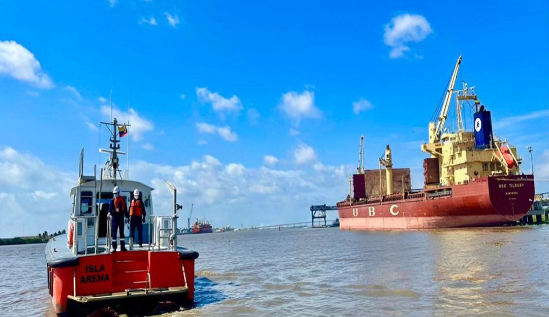 Canal de acceso al puerto de Barranquilla.