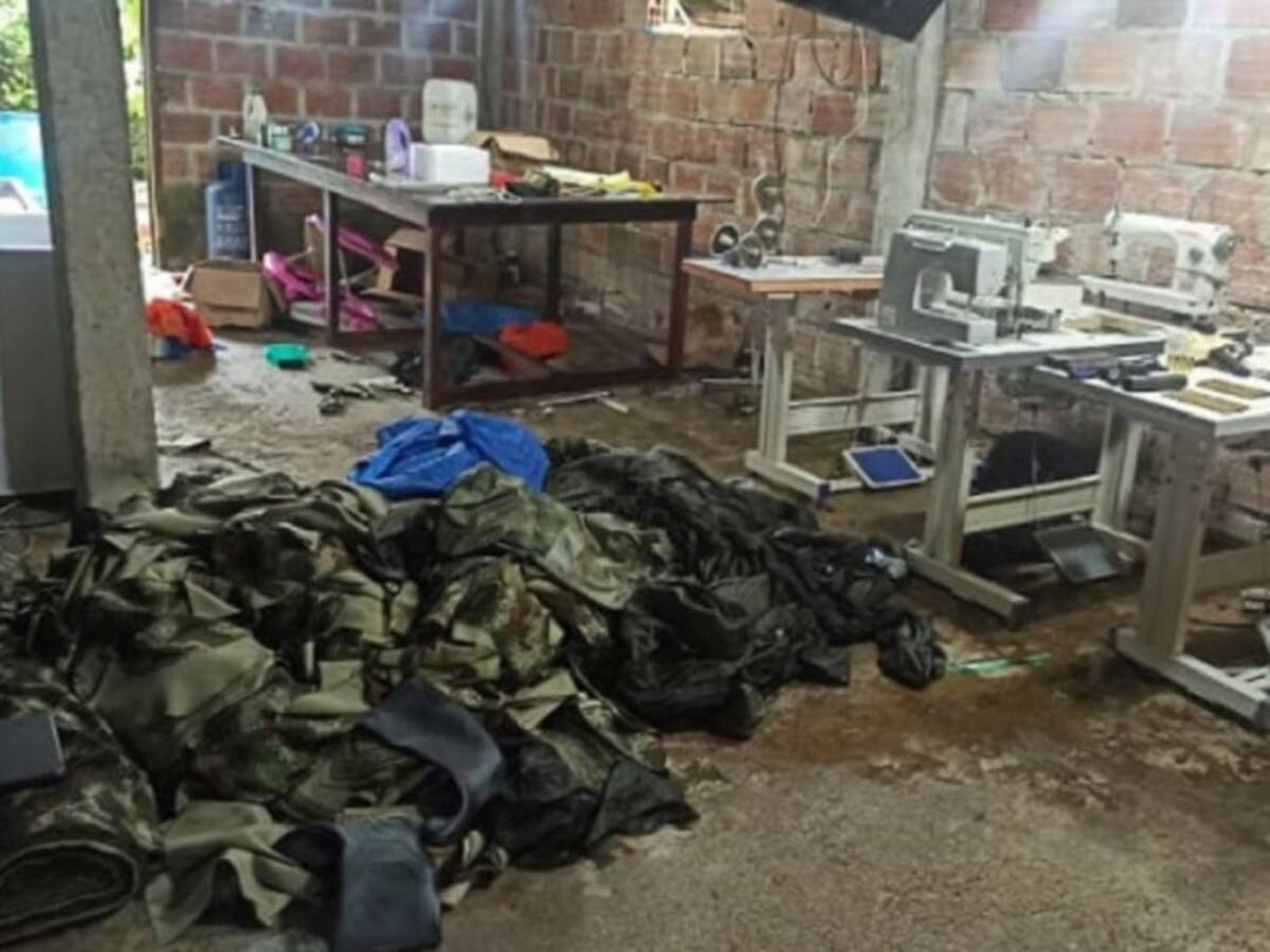 Destruyen sastrería donde confeccionaban camuflados a disidencias de Farc