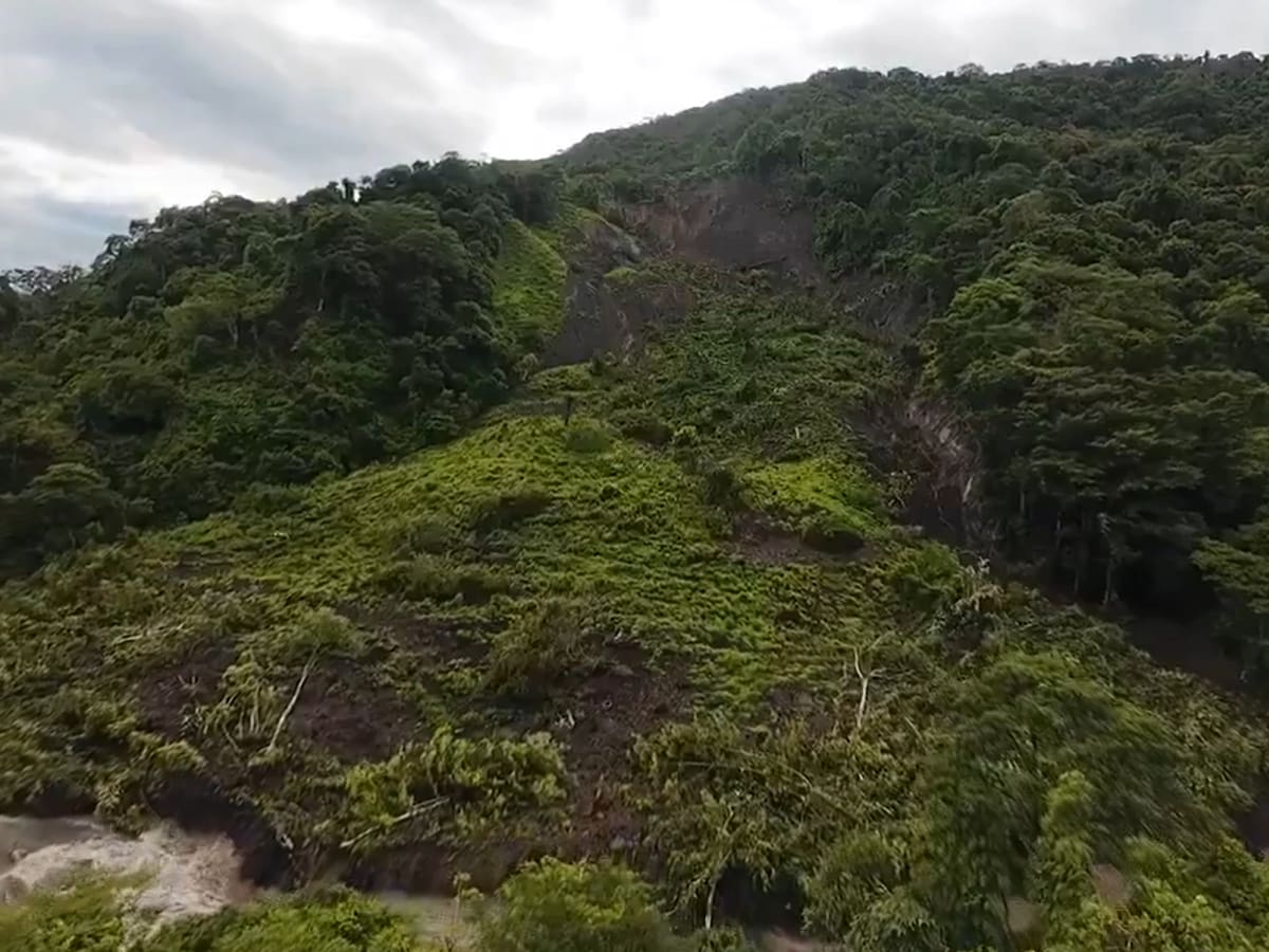 Monitorean deslizamiento que amenaza el cauce del río Cusiana