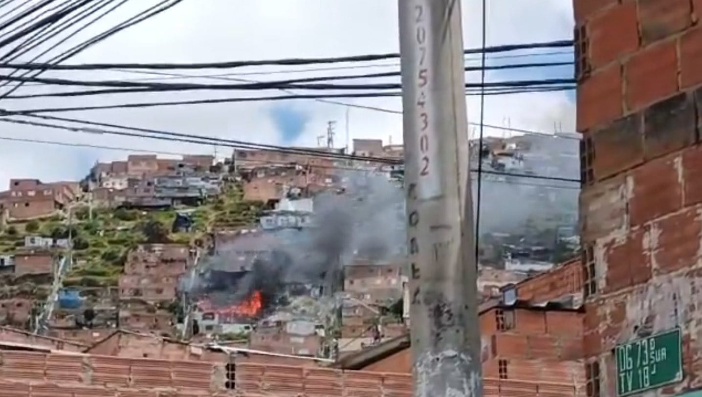 Incnedio Ciudad Bolivar 27 Julio 2024. Vía X :@RedDeApoyo_
