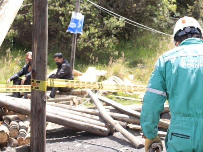 Dos mineros atrapados tras derrumbe de mina de carbón en Sativasur, Boyacá