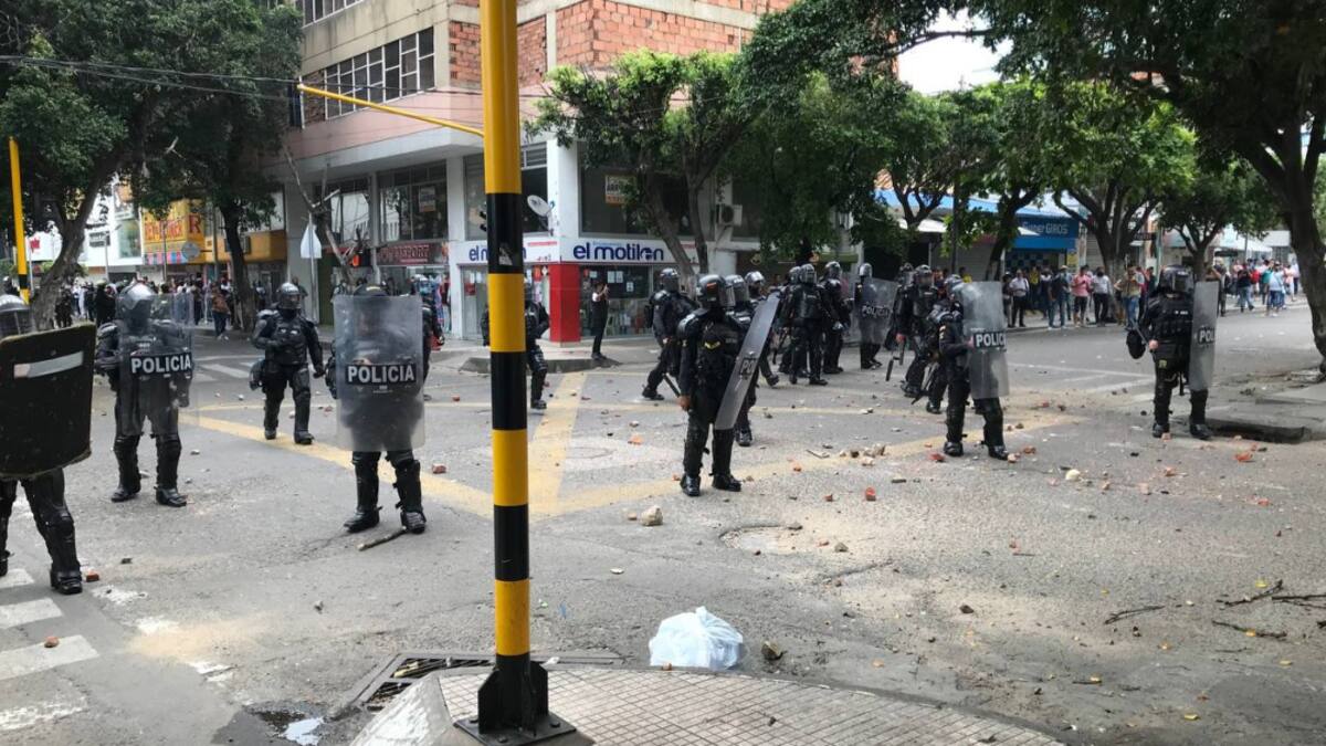 En disturbios terminó operativo contra el contrabando en centro de Cúcuta