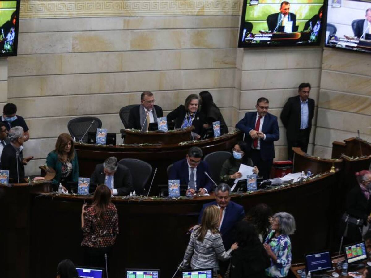 Así ven los sectores políticos el primer mes del Gobierno de Gustavo Petro