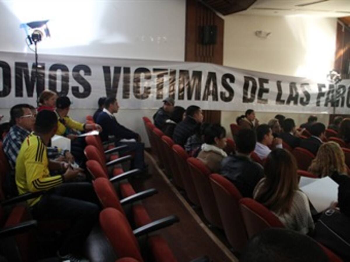 Primera delegación de víctimas se alista para ir a La Habana