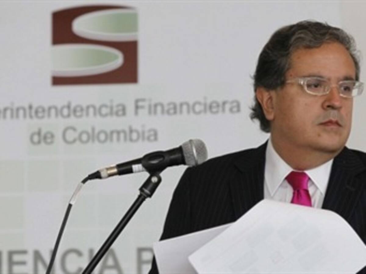 Procurador Ordóñez ordenó pliego de cargos al Superfinanciero Gerardo Hernández