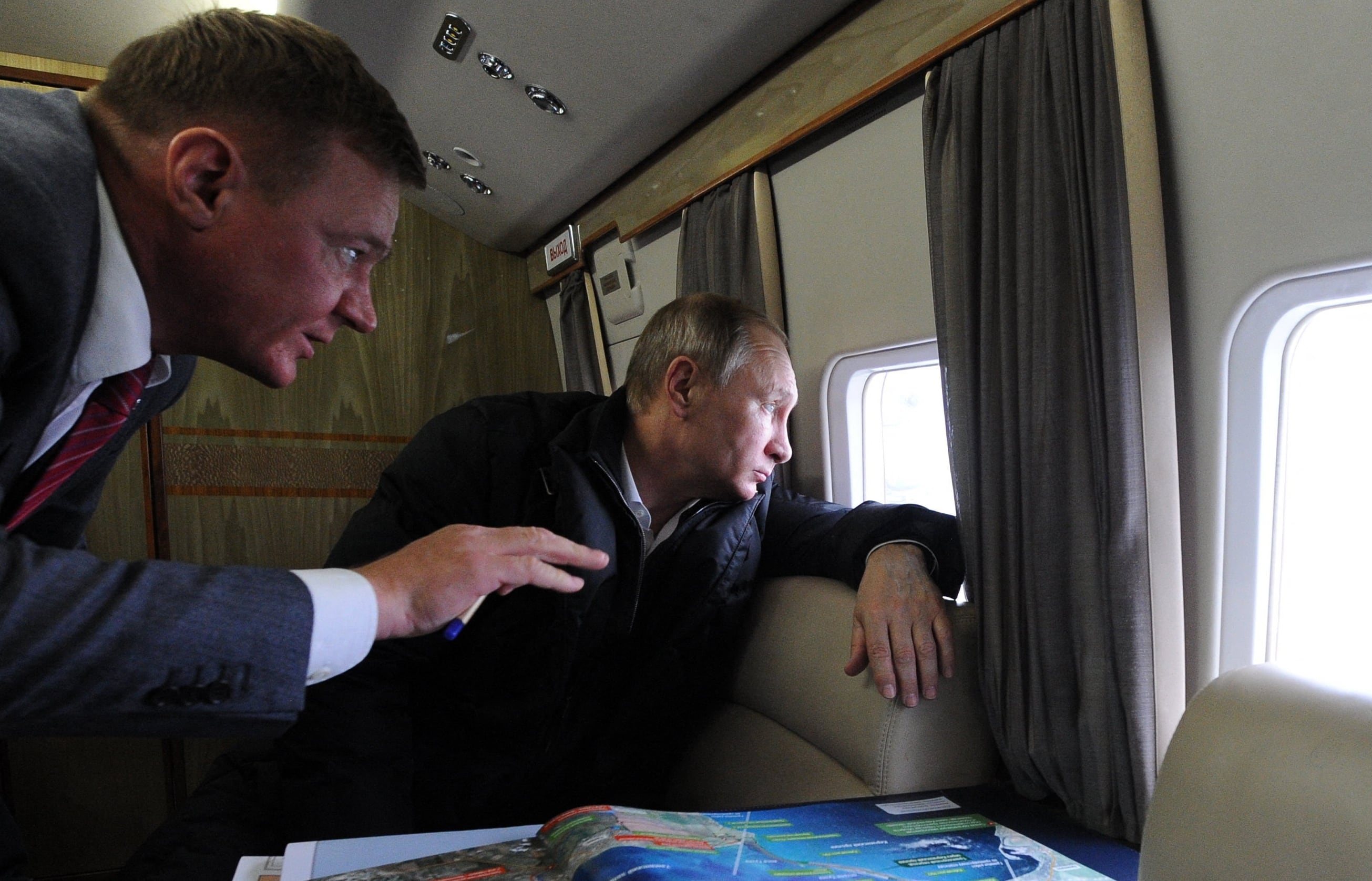 Román Starovoit, destituido del cargo de ministro de Transporte en la mañana del lunes, fue encontrado muerto en su casa en la tarde del mismo día. 
(Foto:    MIKHAIL KLIMENTYEV/Sputnik/AFP via Getty Images)