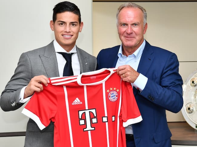 ¡Se queda! Director deportivo del Bayern asegura la permanencia de James