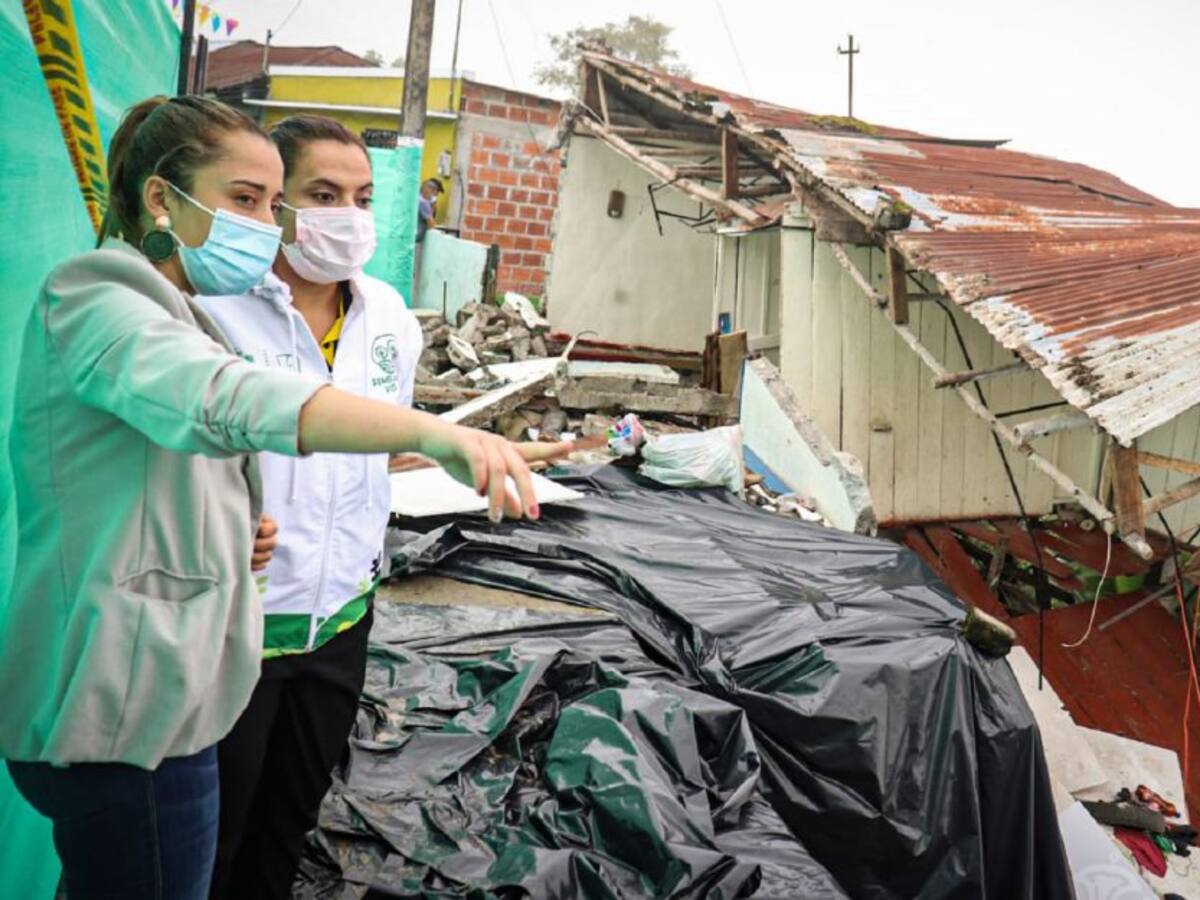 Entregan ayudas prioritarias a damnificados en Herveo, Tolima