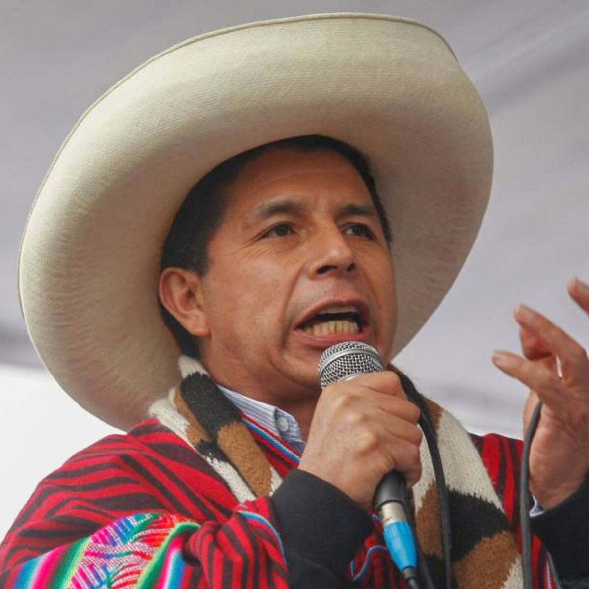 El gabinete ministerial de Perú cambia por tercera vez en menos de un año