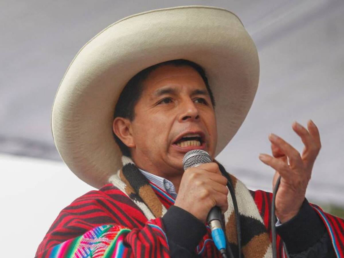 El gabinete ministerial de Perú cambia por tercera vez en menos de un año