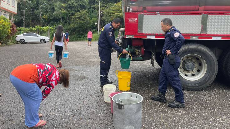 Otra vez se abastecen con carrotanques en Piedecuesta