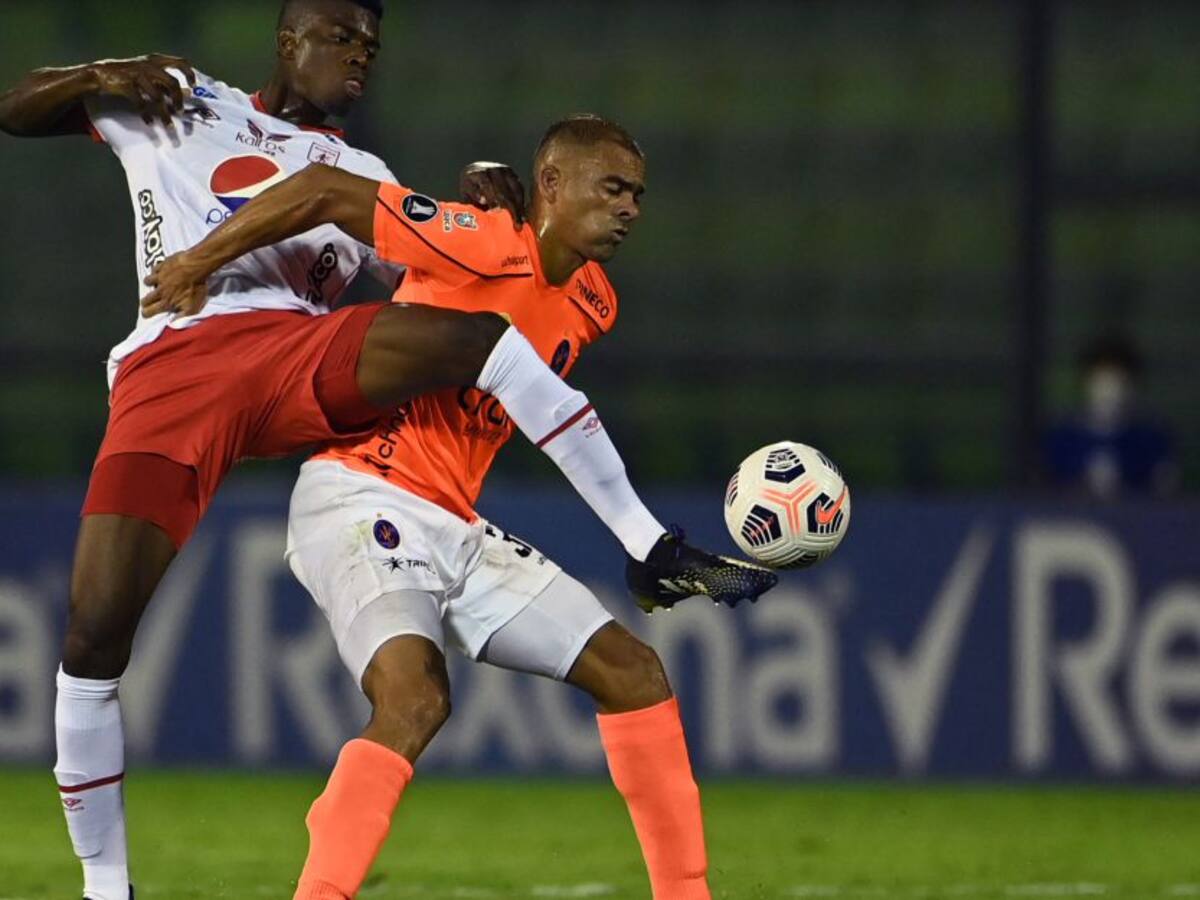 América complica su camino en Libertadores tras empate con La Guaira