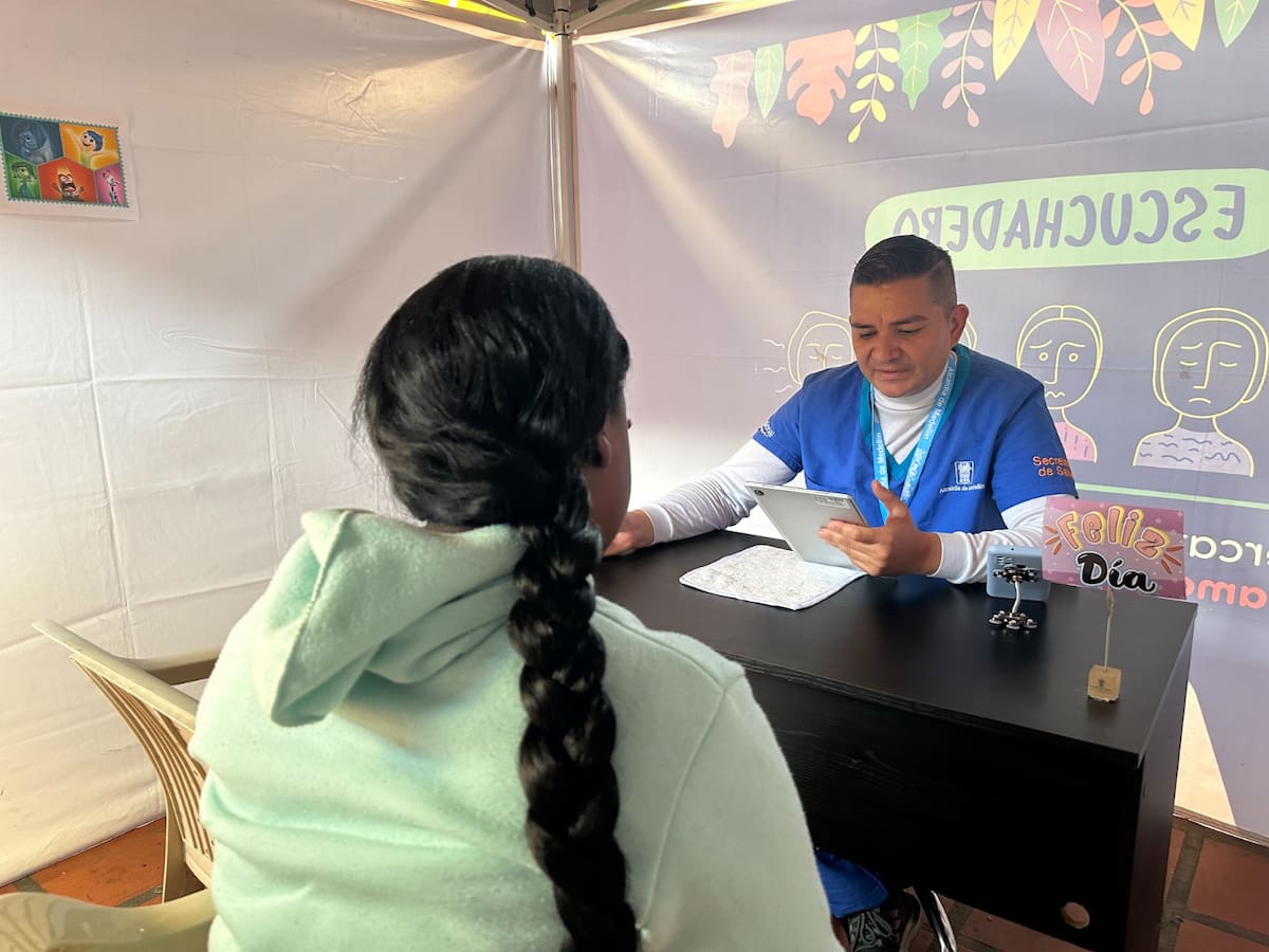 La Alcaldía de Medellín abrió 33 nuevos Escuchaderos, ¿Dónde estarán?