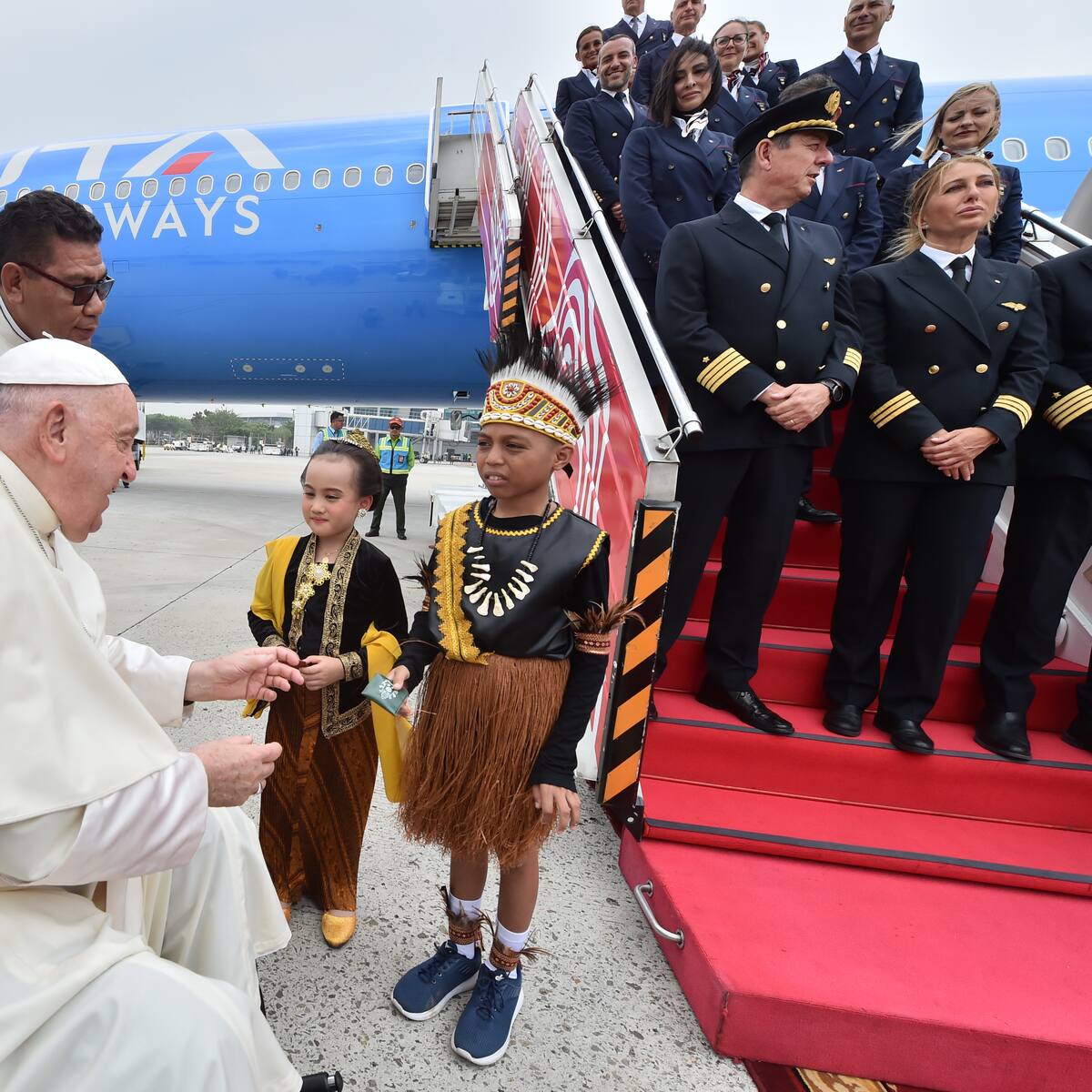 Papa Francisco llega a Indonesia para retomar lazos con el islam