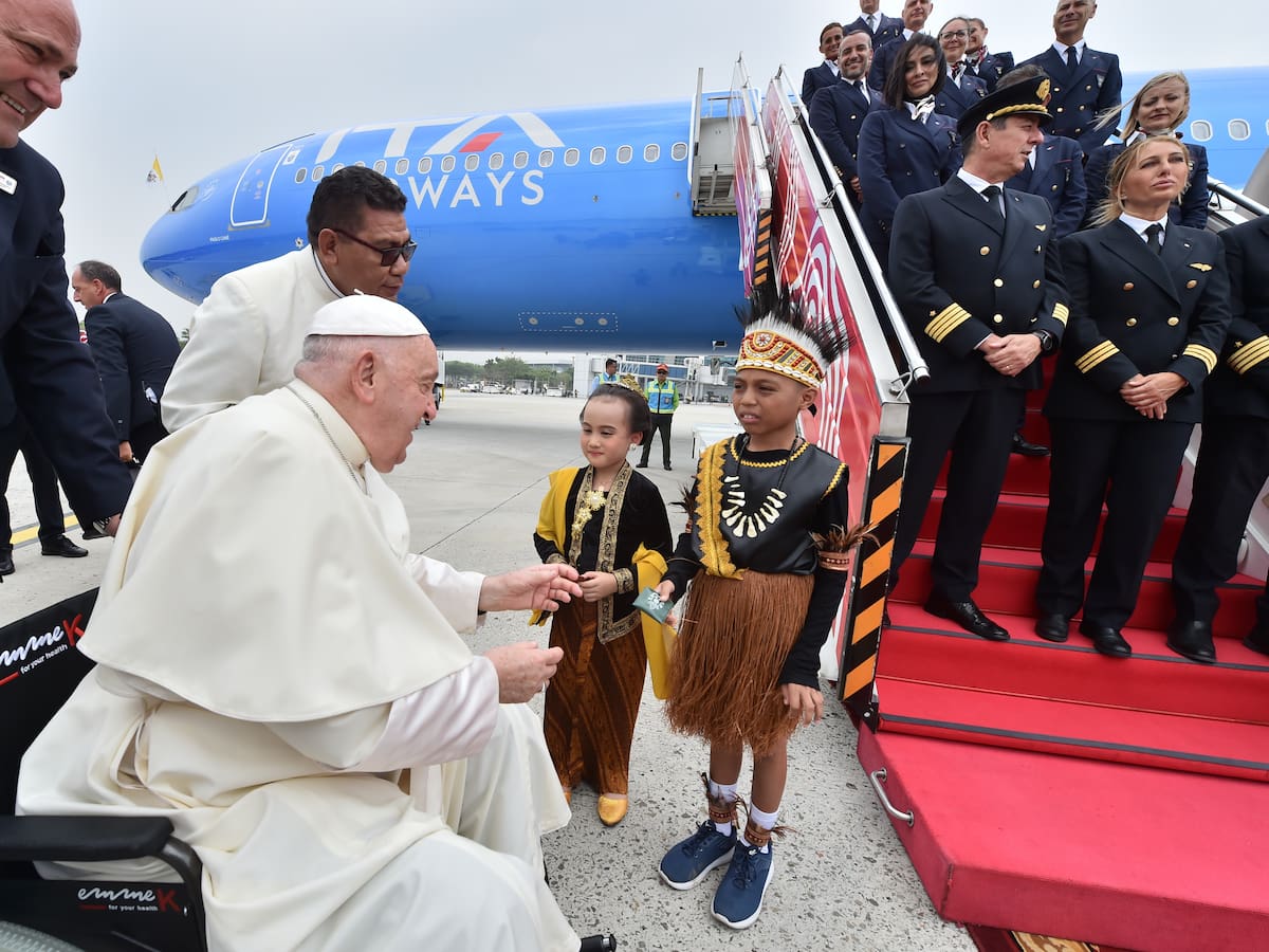 Papa Francisco llega a Indonesia para retomar lazos con el islam