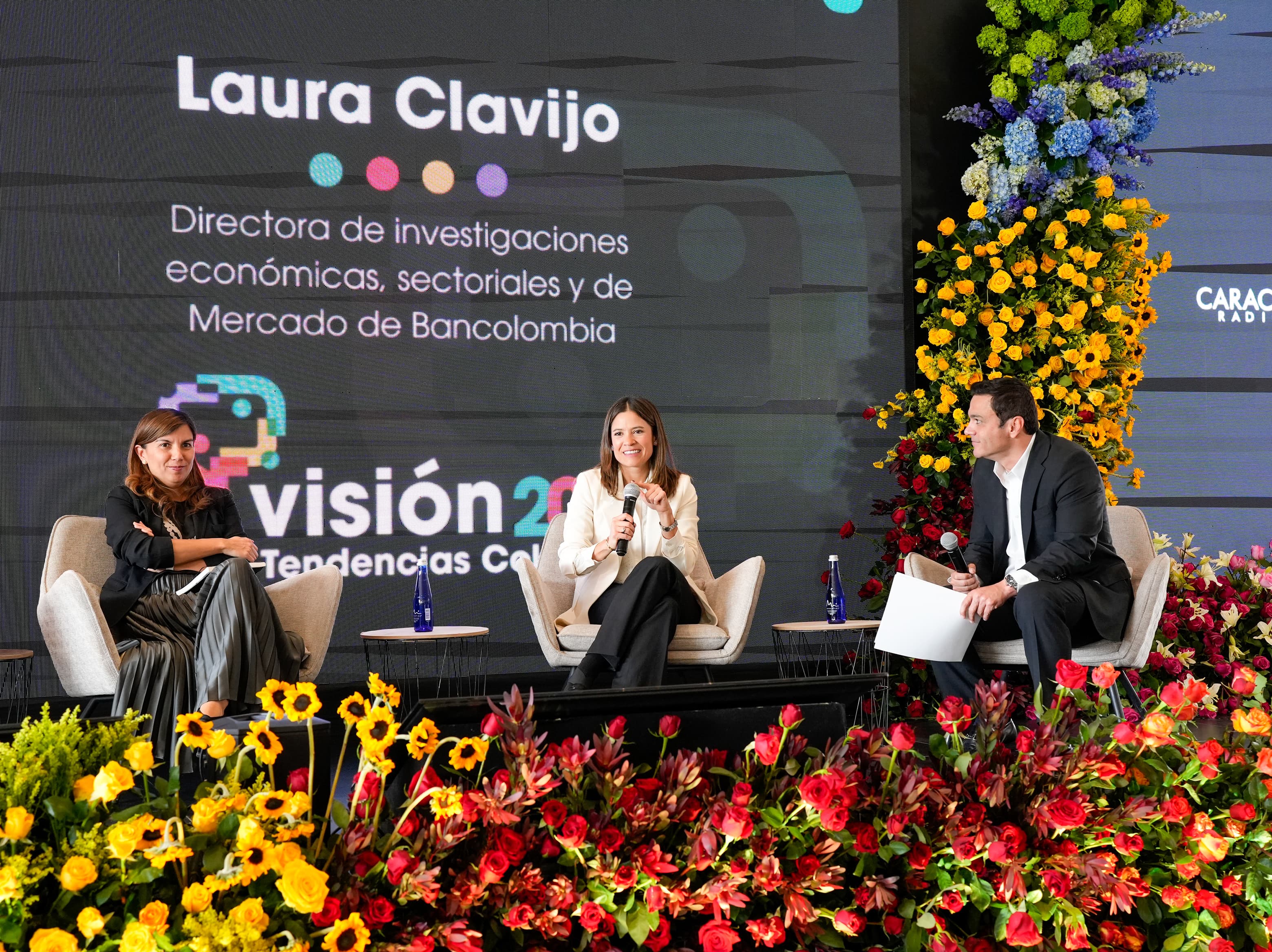 Aunque se han proyectado mejorías para la economía Colombia el próximo año, las expertas mencionaron que aún existen varios desafíos a superar. | Foto: Prisa Media