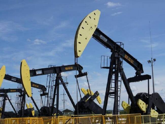 Empresas petroleras financian un 50% el transporte en 3 oleoductos del país