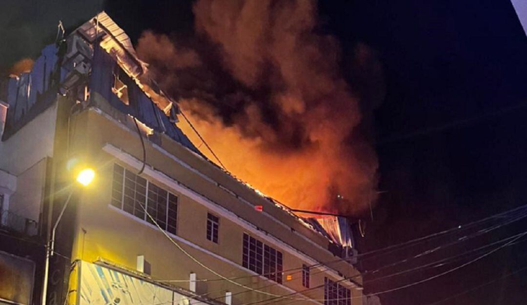 Un centro comercial de zapatos el afectado.