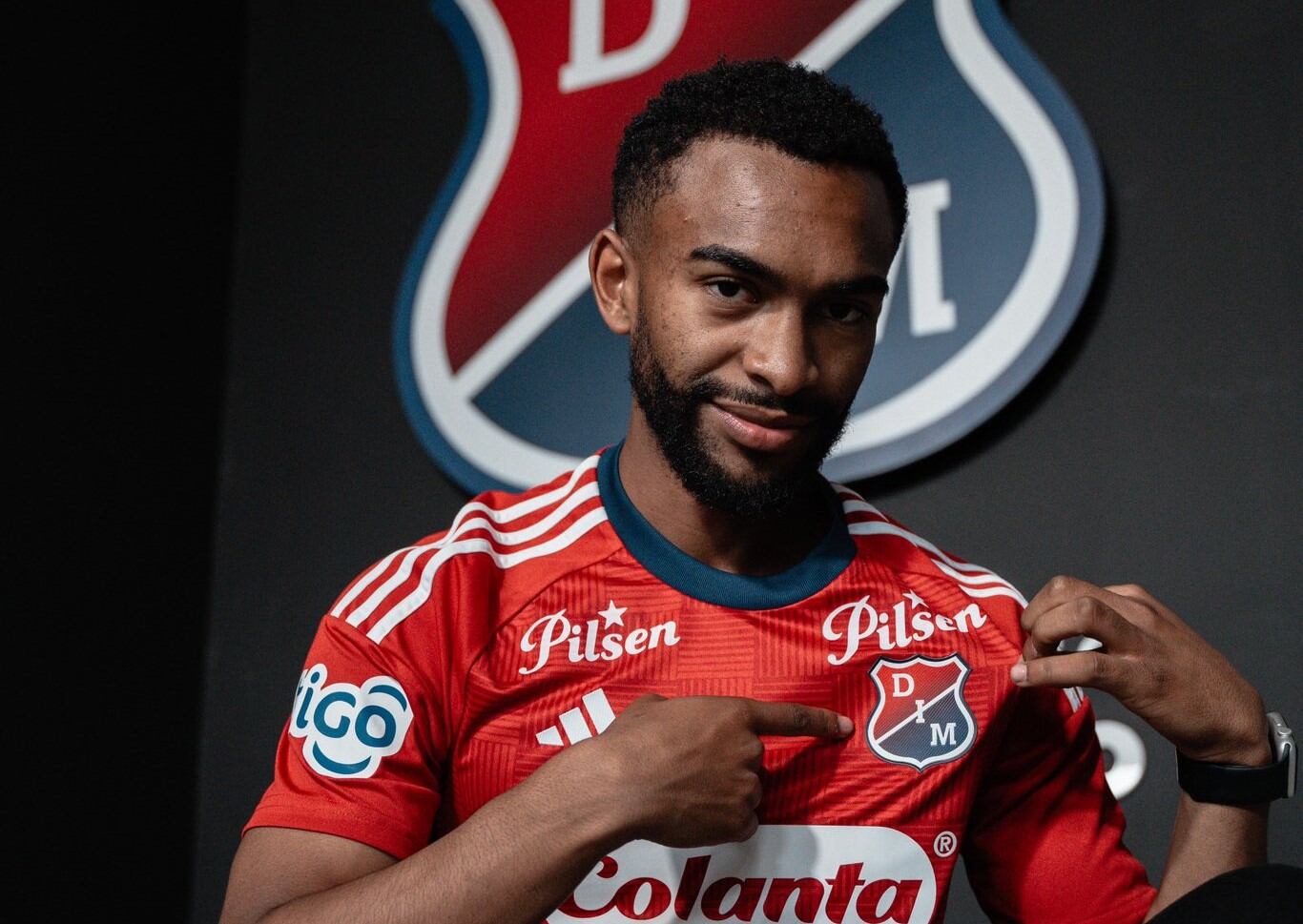 El joven atacante estará bajo las órdenes de Alfredo Arias / @DIM_Oficial