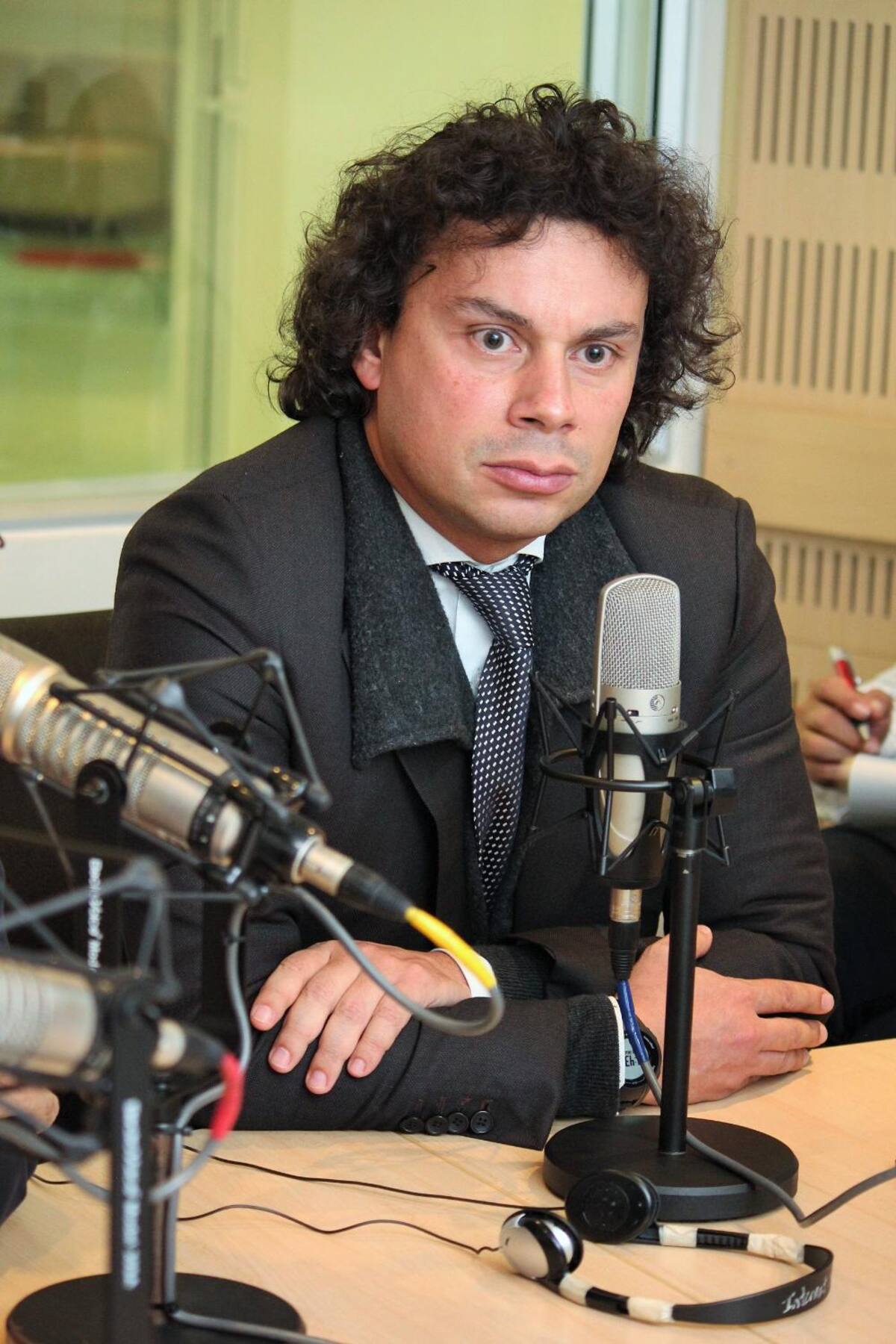 Hassan Nassar, periodista y docente de la Universidad Externado.