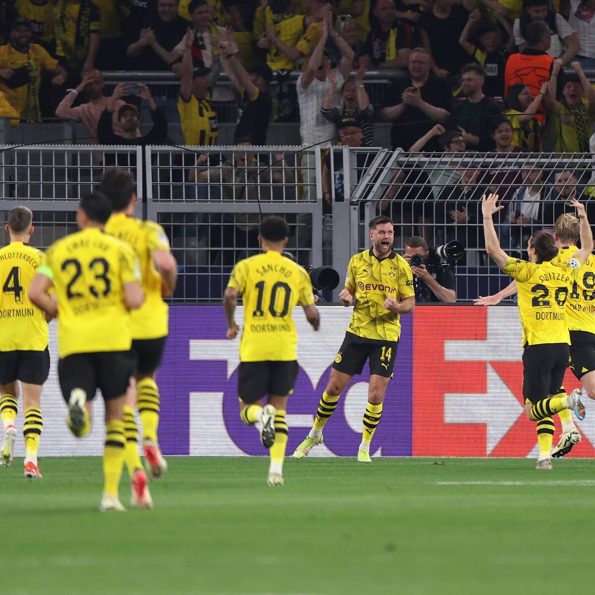 Dortmund saca ventaja mínima y buscará defenderla en casa del PSG