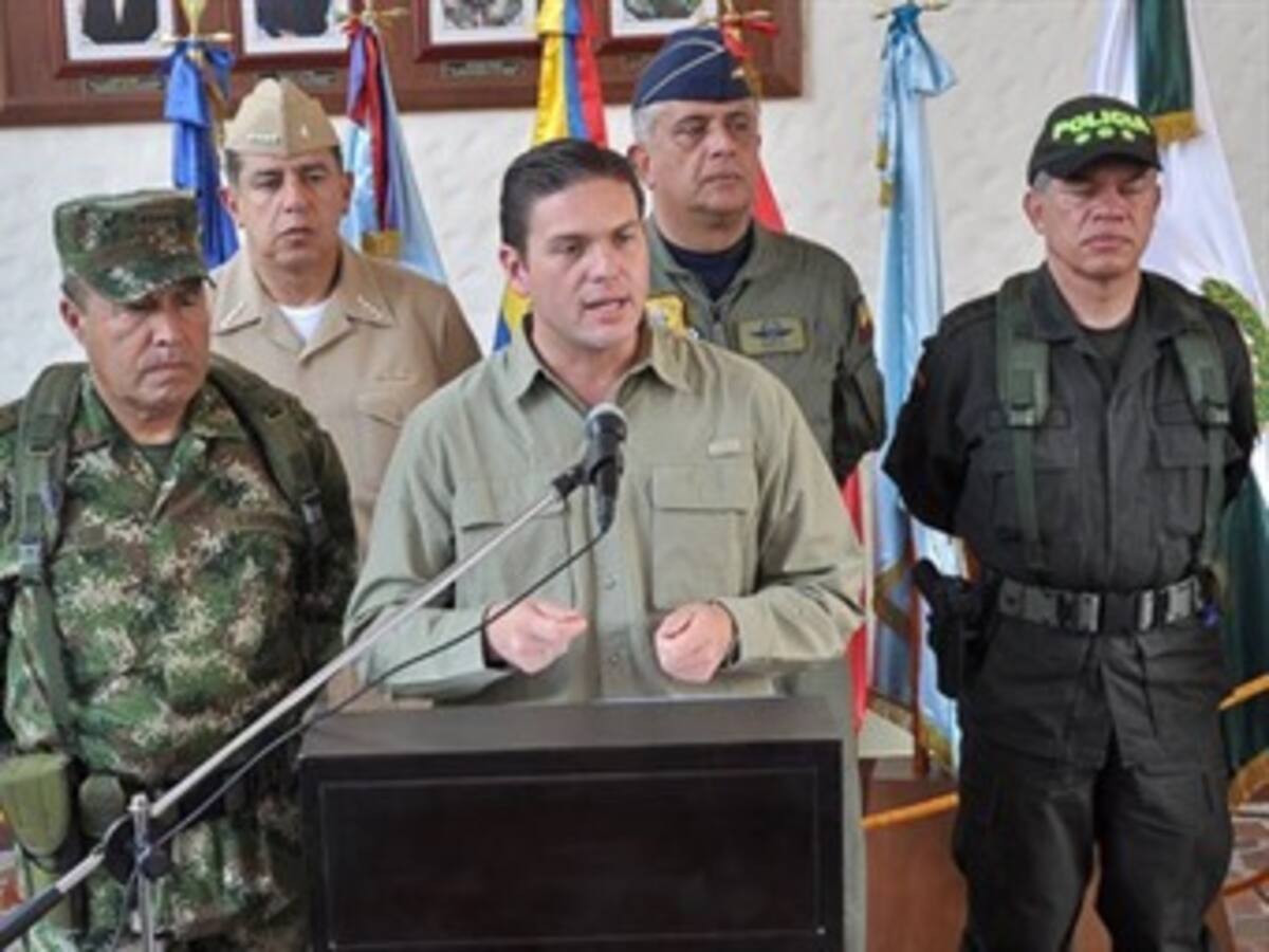 Fiscalía y justicia militar tienen un año para definir quién se hace cargo de 1.500 casos