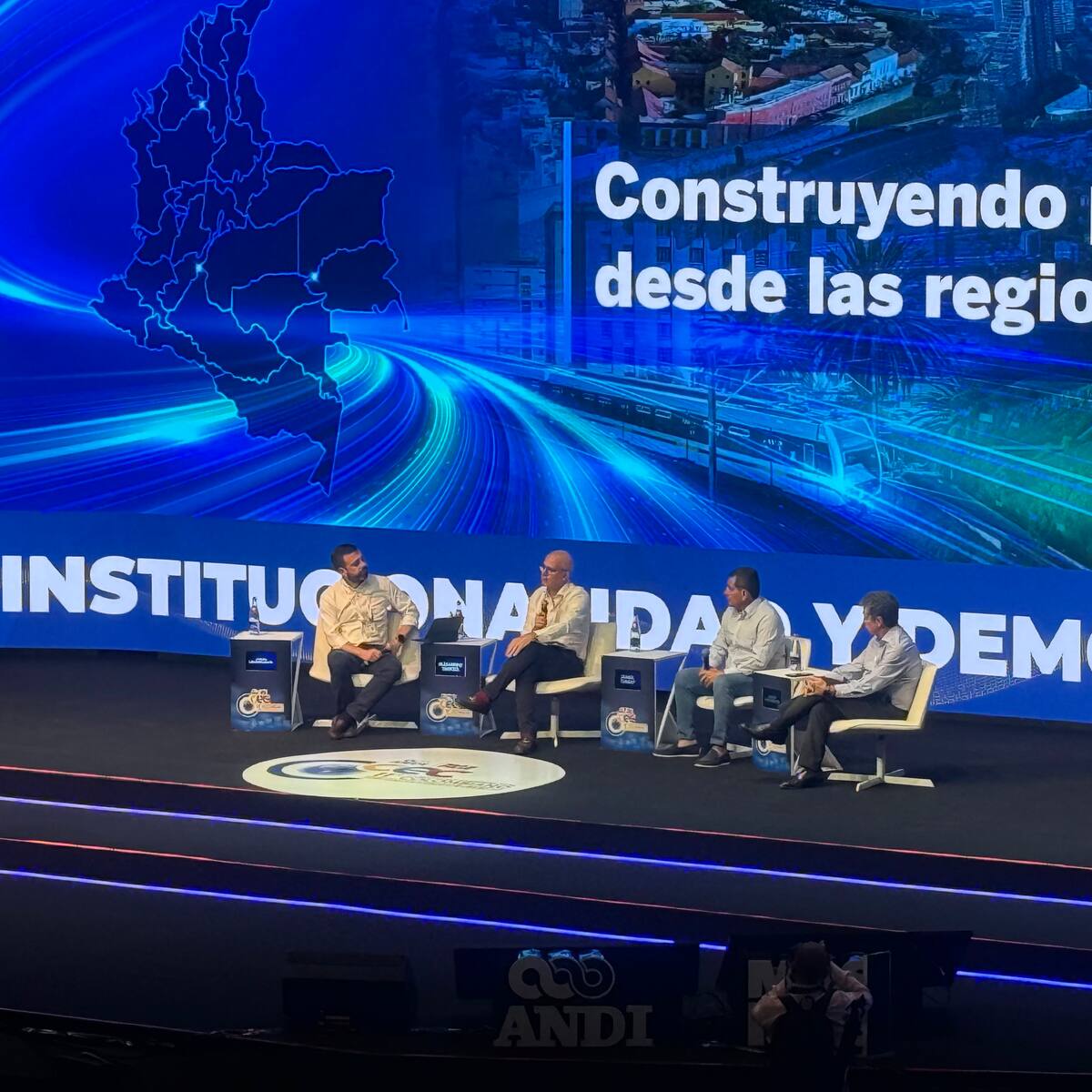 Claves y retos para construir país desde las regiones se debatieron en el Congreso ANDI