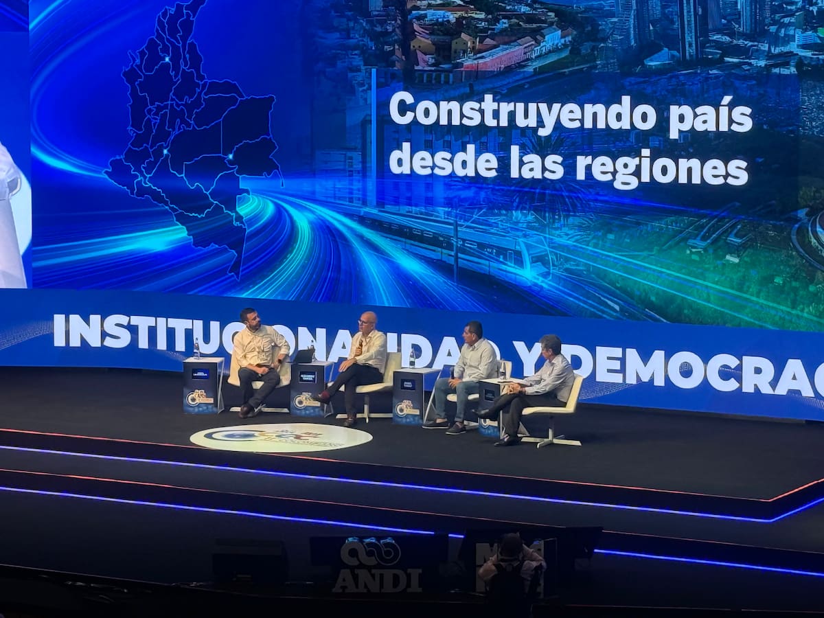 Claves y retos para construir país desde las regiones se debatieron en el Congreso ANDI