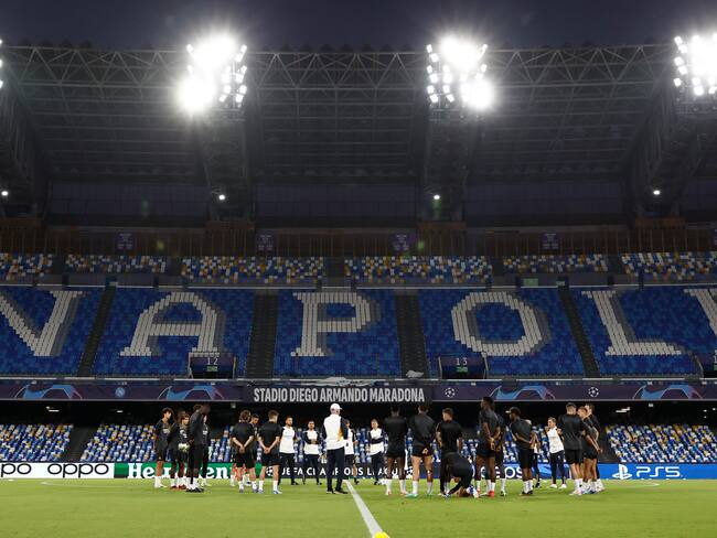 Real Madrid entrenando en el estadio Diego Armando Maradona antes del encuentro ante Napoli. (Photo by Helios de la Rubia/Real Madrid via Getty Images)