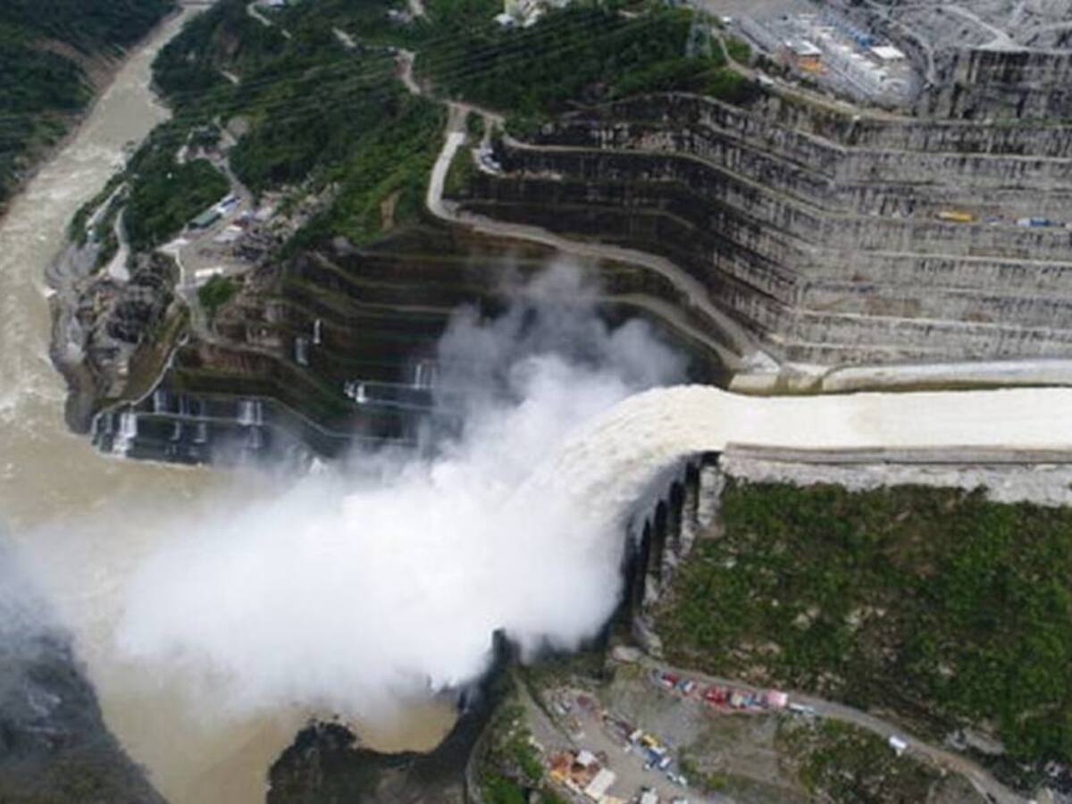Promueven acción popular contra Quintero por cambio de contratistas en Hidroituango