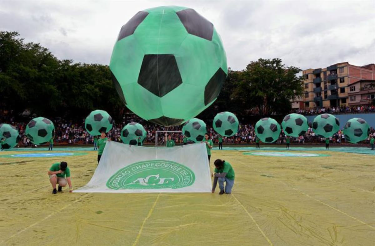 La 31 edición del Festival de Globos Solares, organizado por la empresa Bimana Producciones, se realizó en el estadio El Dorado de Envigado bajo la temática "Amazonas Exótica: El poder de la naturaleza" y contó con un número dedicado al club brasileño Chapecoense.