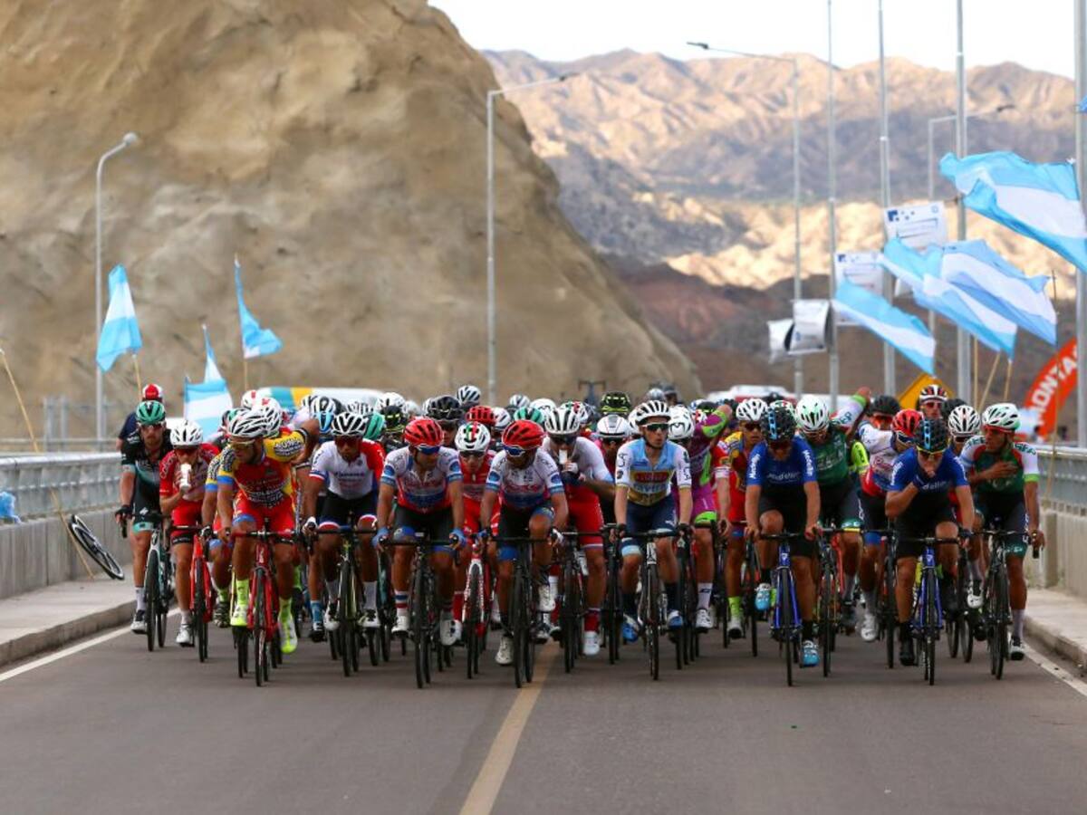 Tres colombianos en el Top 10 de la primera etapa en la Vuelta San Juan