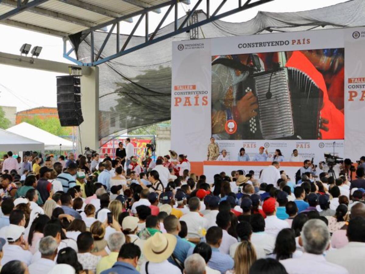 Colombia no cerrará las puertas a los venezolanos: Duque