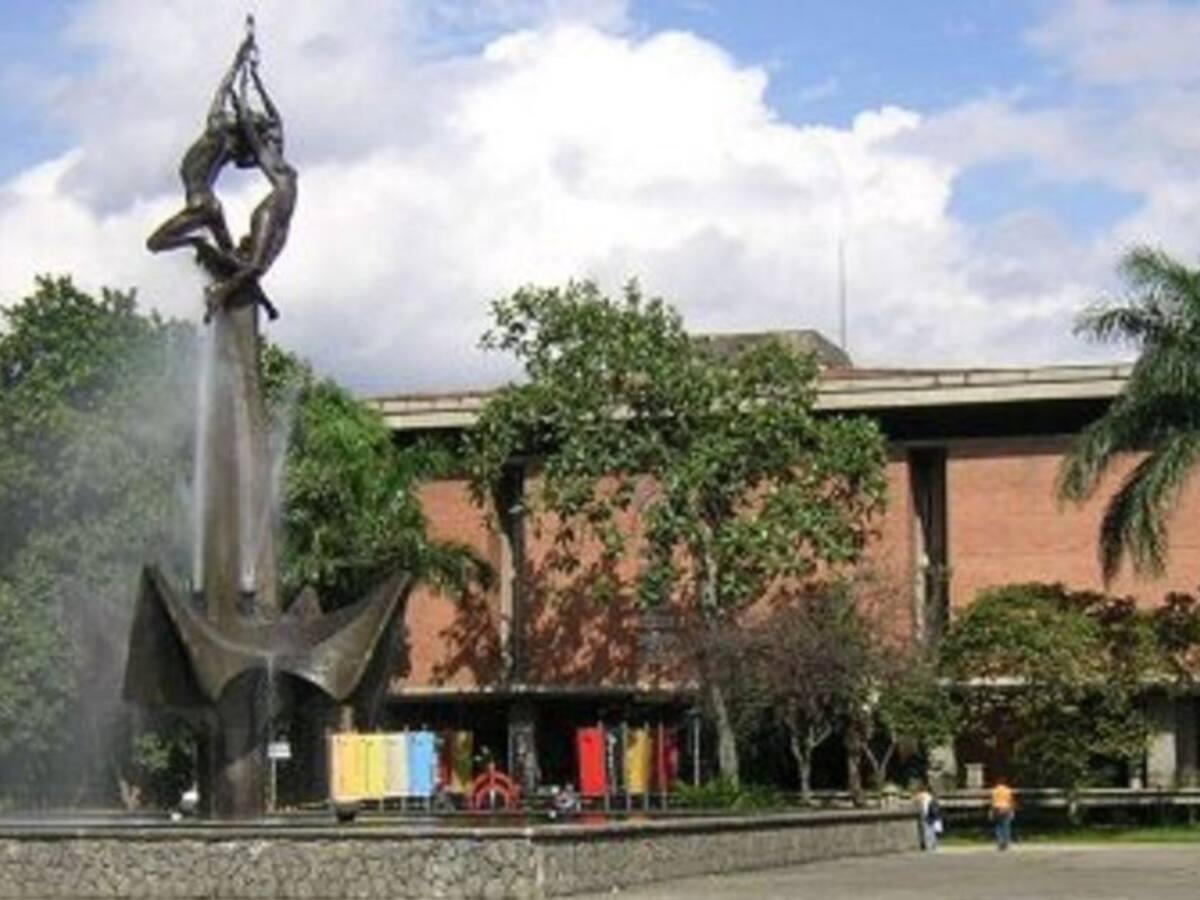 Estudian propuesta para quitar las mallas de la Universidad de Antioquia