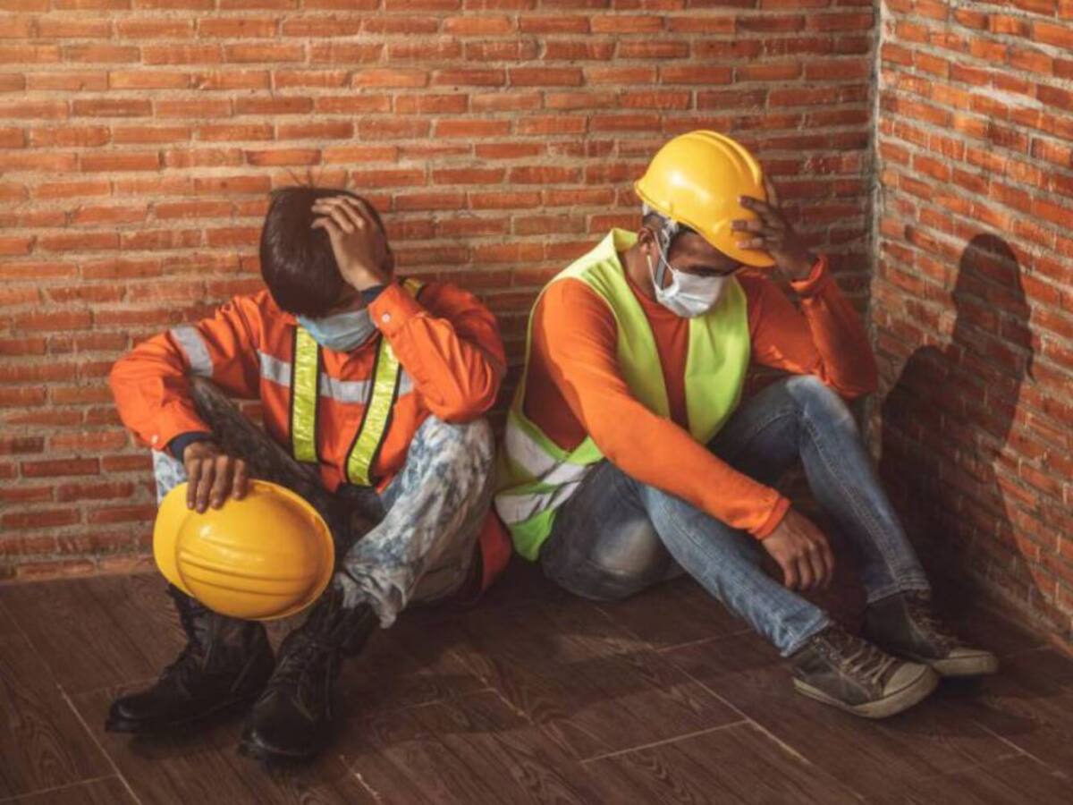 Empleados con COVID-19 están asumiendo de su sueldo los días de aislamiento