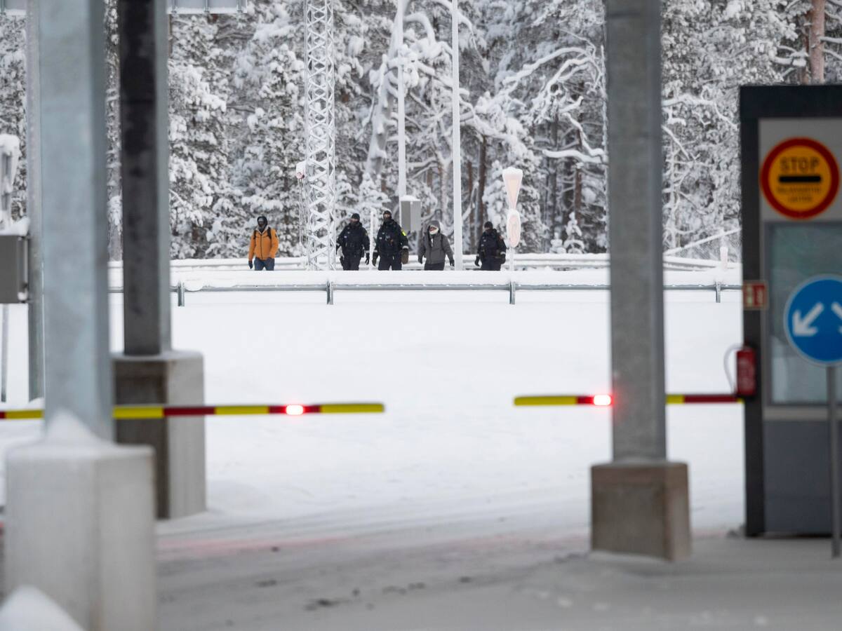 Finlandia cierra sus fronteras con Rusia