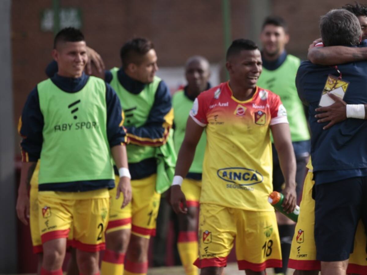 Pereira vence a Tigres a domicilio y regresa a la pelea por el ascenso