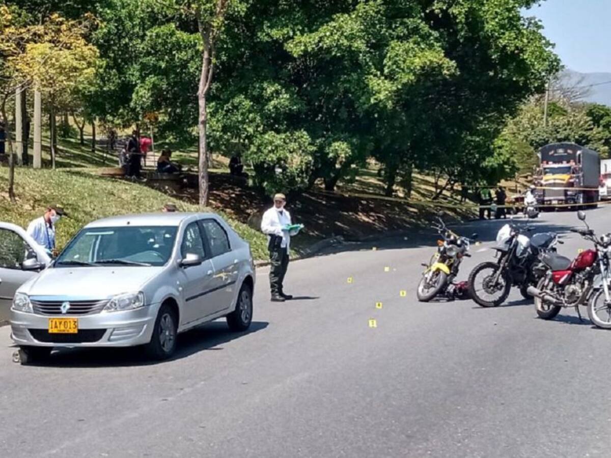 Dos hombres murieron después de ser atacados a disparos en Medellín
