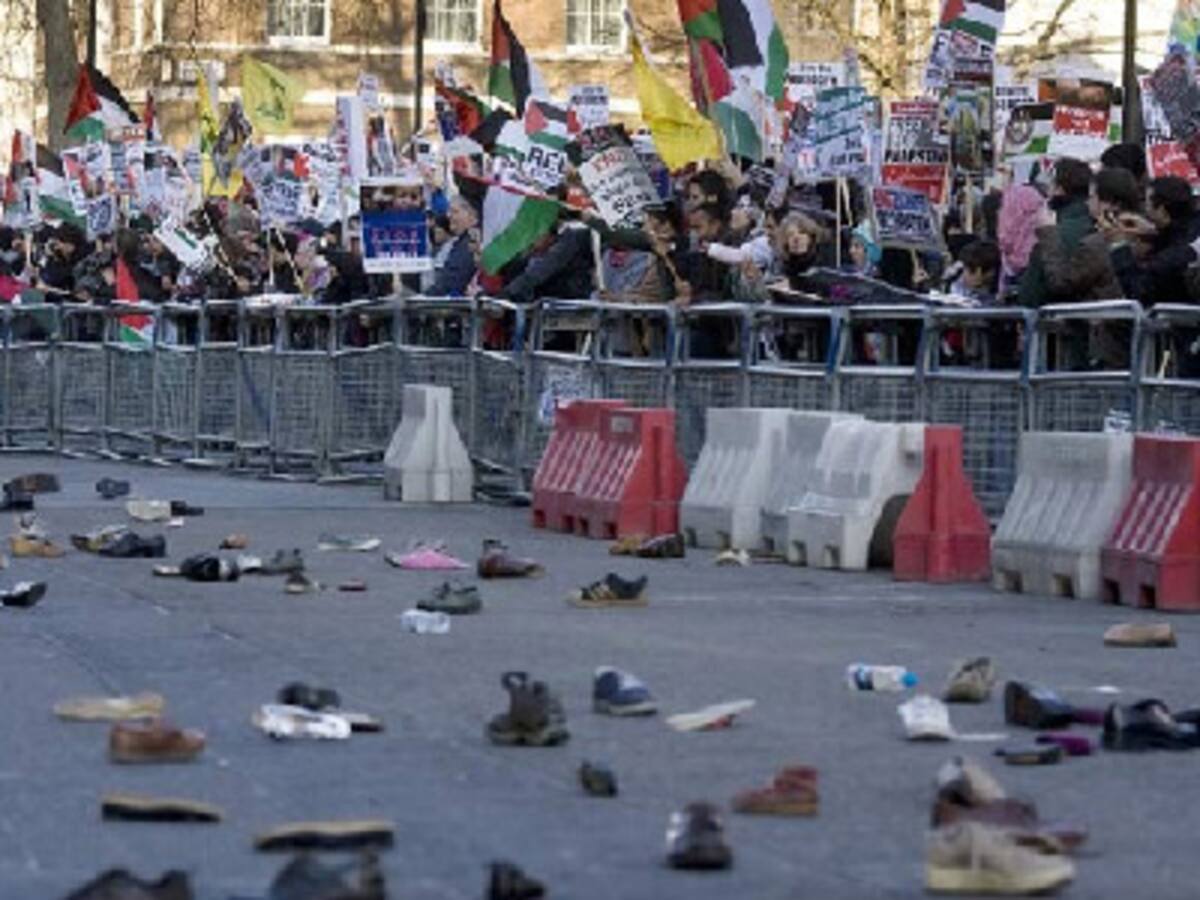 Londres lanza sus zapatos