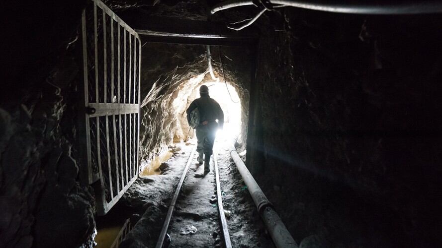 El proyecto de ley sobre minería ilegal no es analizado en la Comisión Quinta del Senado de la República desde julio de 2016. Foto: Getty Images