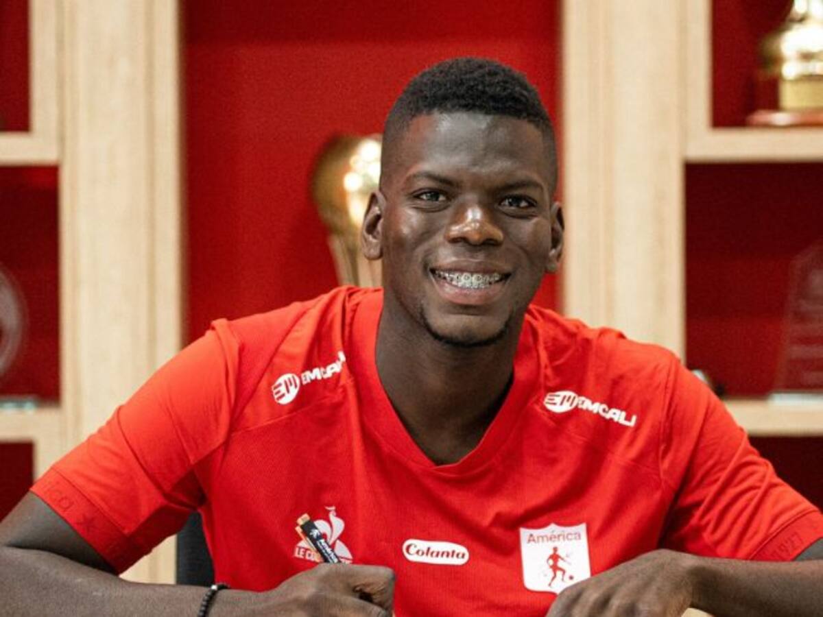 Manuel Caicedo sobre vestir la camiseta de América: “Soy hincha y es una gran responsabilidad”