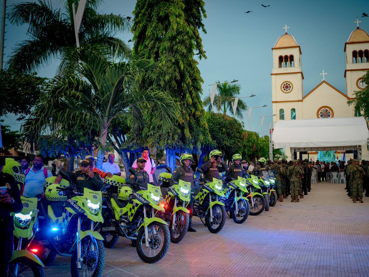 Autoridades de Bolívar recibieron nuevos vehículos para fortalecer operativos