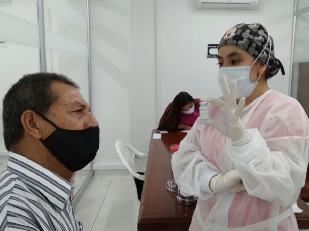 ¡Por fin! Llegaron recursos por aplicación de vacunas COVID, Armenia