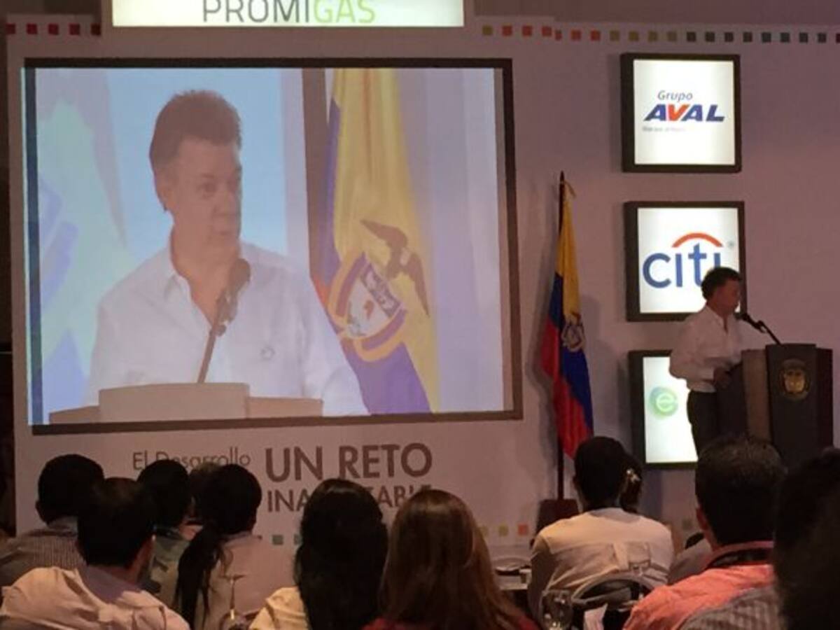 Presidente Santos destacó unidad del país frente a la crisis con Venezuela