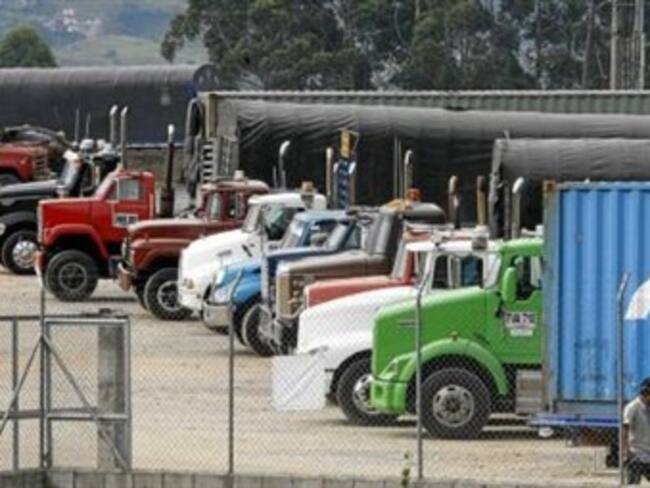 El Gobierno está dispuesto a dialogar con camioneros pero no bajo presión: Mintransporte