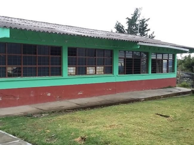 Un explosivo mató a un niño en un baño de una escuela rural de Popayán
